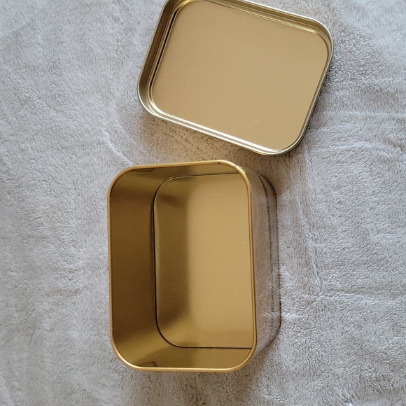 Godiva Limited Edition Discontinued Tin   Storage Boxes - Picture 2 of 3